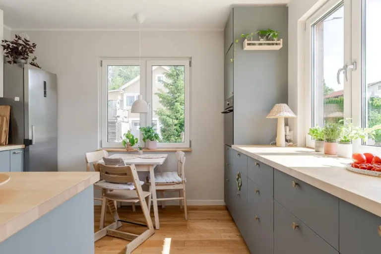 modern-kitchen-storfors-cheapscandihomes