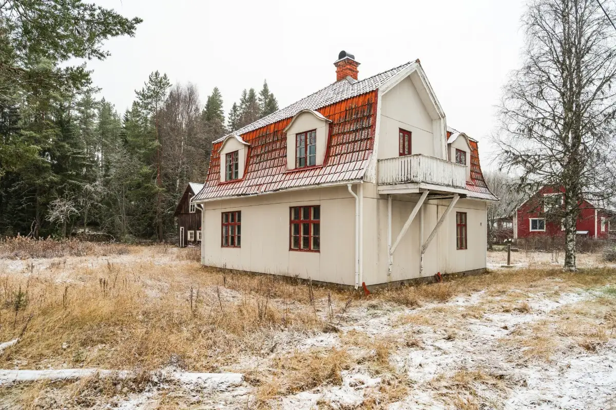 art-nouveau-country-house-north-sweden-cheapscandihomes