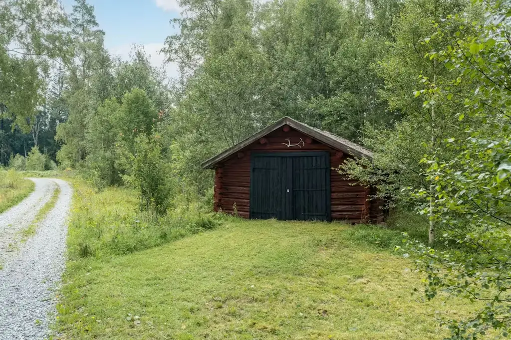 self-sufficient-30s-home-central-sweden-cheapscandihomes