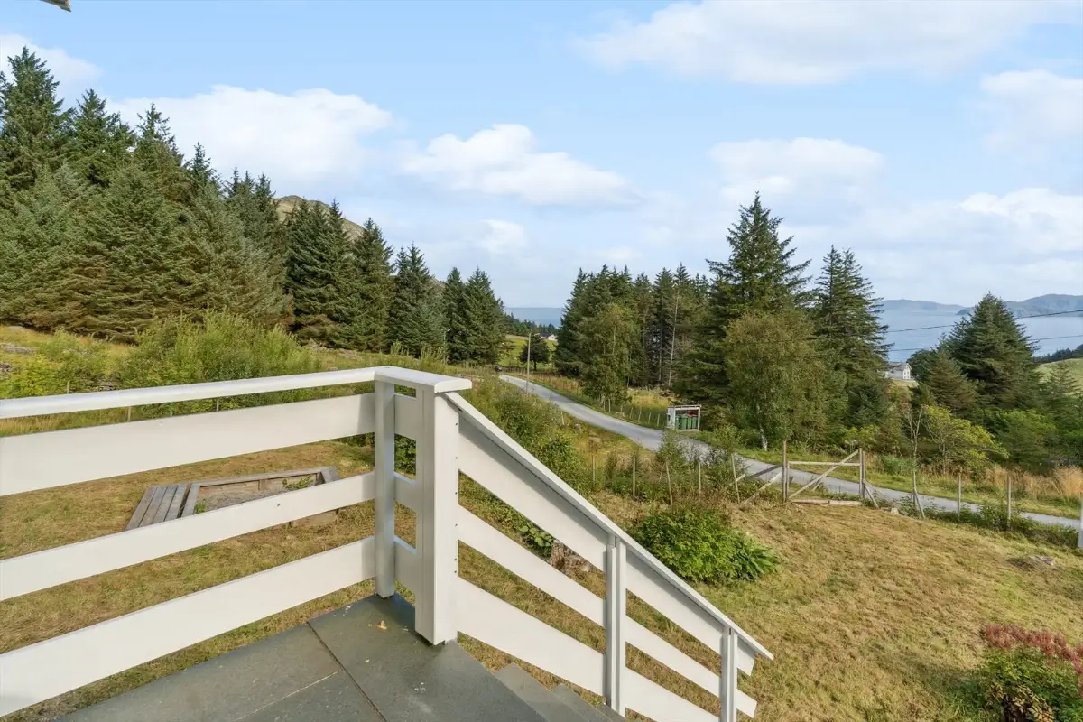 small-1920s-farm-west-coast-norway-cheapscandihomes