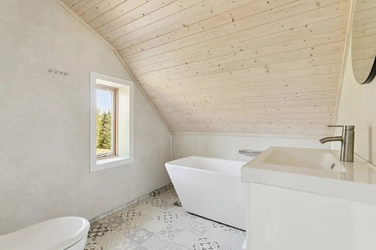 small-1920s-farm-west-coast-norway-cheapscandihomes