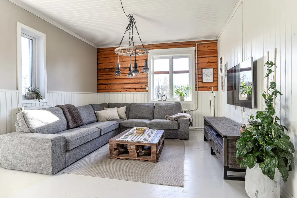 timber-home-river-views-north-sweden-cheapscandihomes