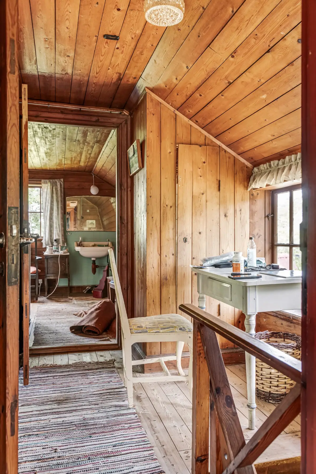 traditional-early-20th-century-house-sweden-cheapscandihomes