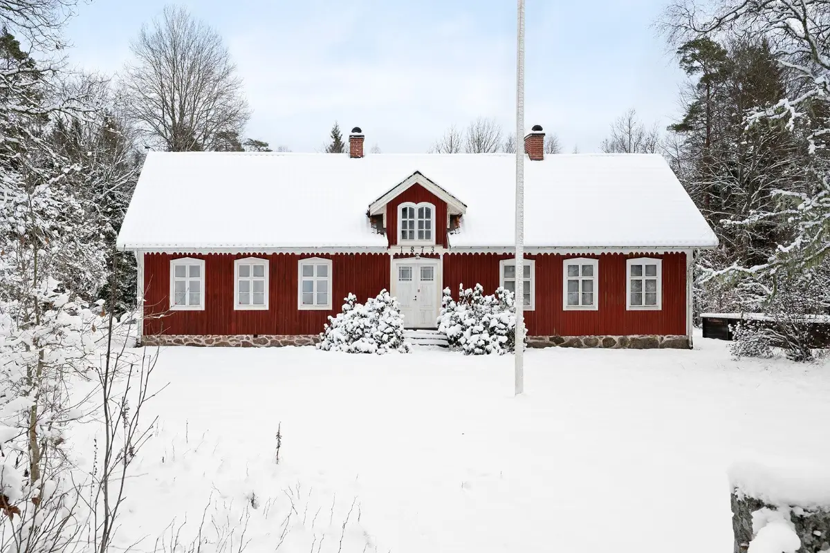 5-bedroom-house-and-former-school-south-sweden-cheapscandihomes