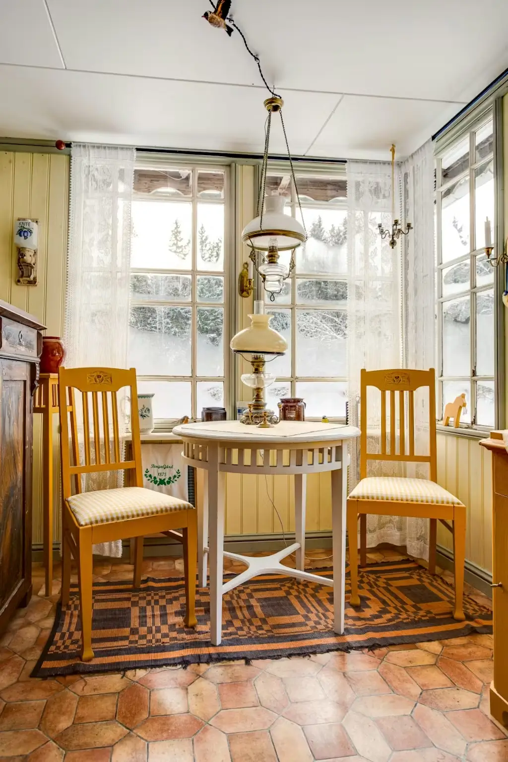 cozy-19th-century-country-house-central-sweden-cheapscandihomes