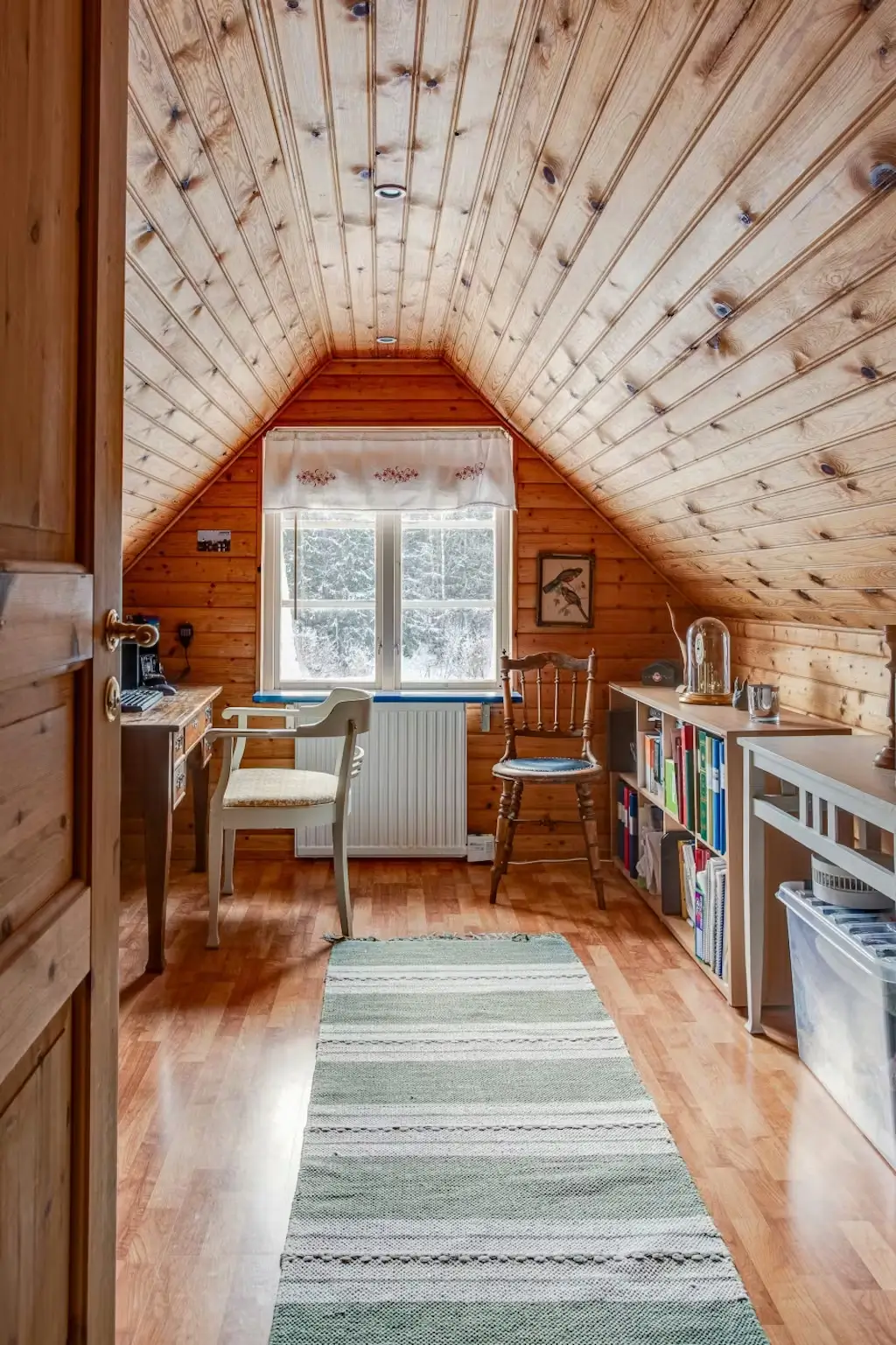 cozy-19th-century-country-house-central-sweden-cheapscandihomes