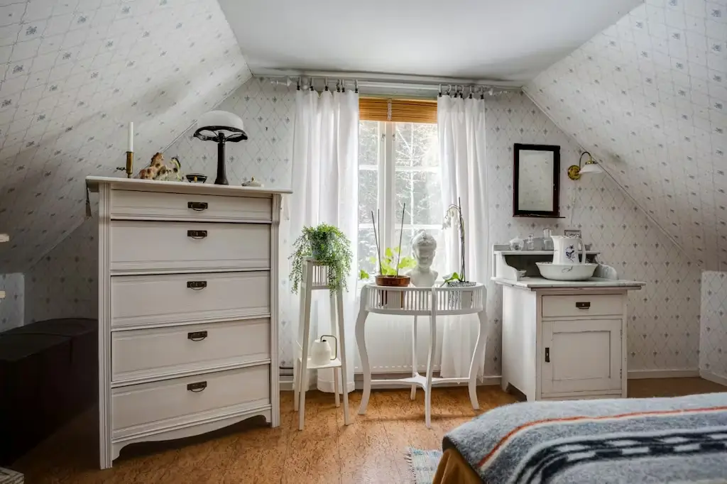 cozy-19th-century-country-house-central-sweden-cheapscandihomes