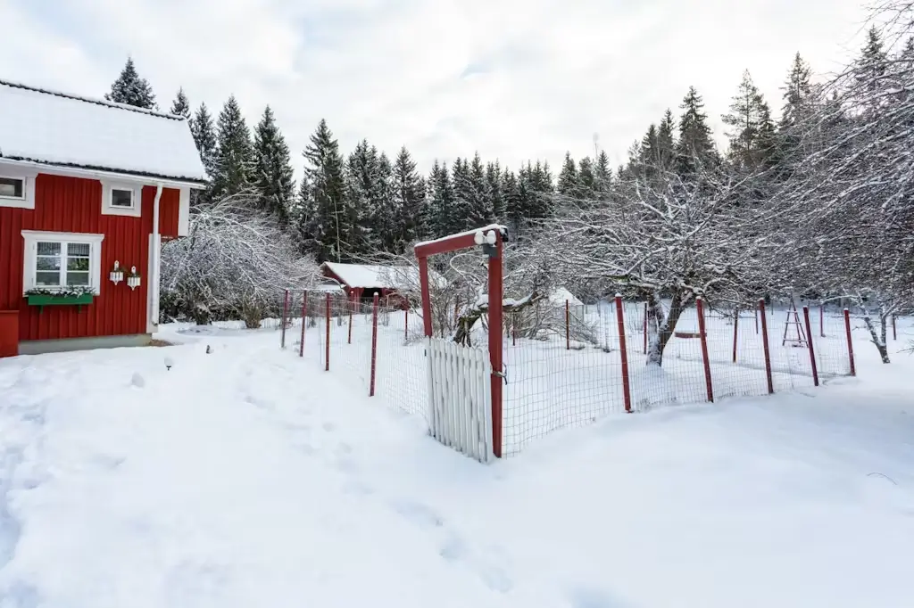 cozy-19th-century-country-house-central-sweden-cheapscandihomes