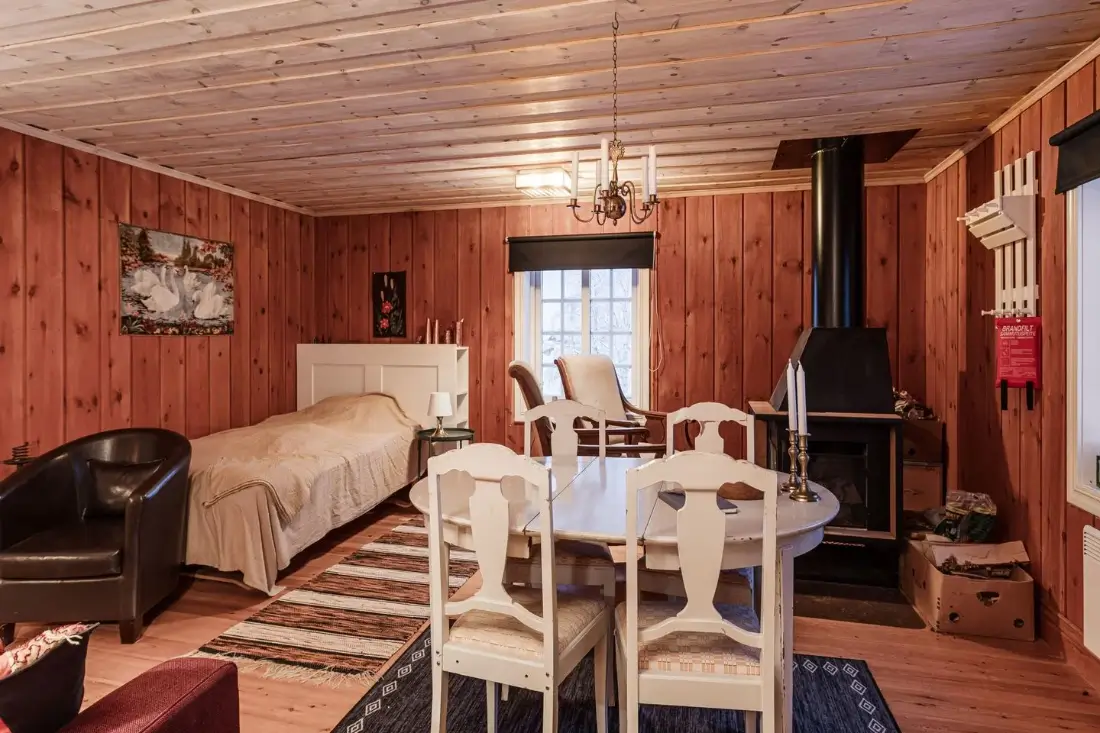 early-20th-century-home-with-guest-house-central-sweden-cheapscandihomes