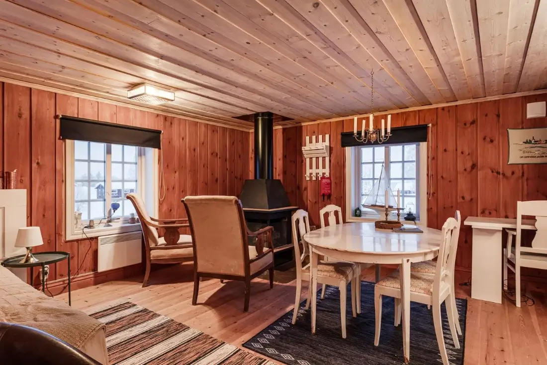 early-20th-century-home-with-guest-house-central-sweden-cheapscandihomes