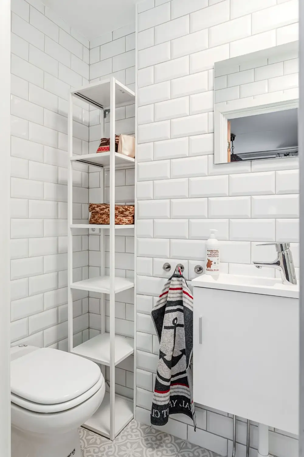 early-20th-century-home-with-guest-house-central-sweden-cheapscandihomes