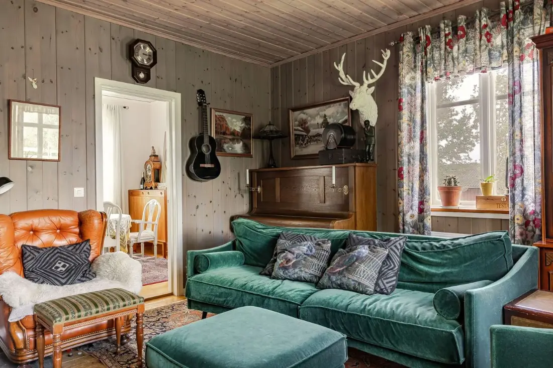 early-20th-century-home-with-guest-house-central-sweden-cheapscandihomes