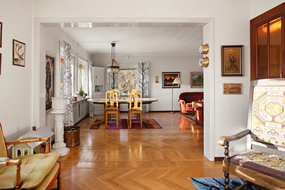 four-bedroom-1920s-lakeside-home-sweden-cheapscandihomes