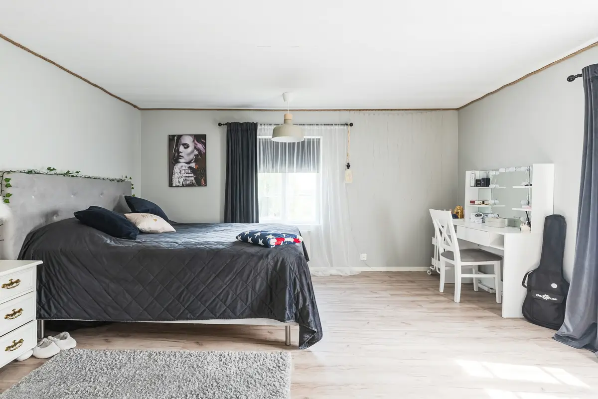 renovated-19th-century-home-central-sweden-cheapscandihomes