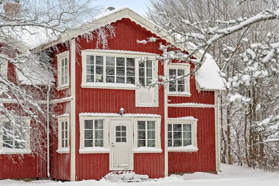 six-bedroom-early-20th-century-house-near-gothenburg-cheapscandihomes