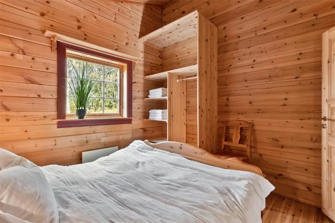 traditional-norwegian-wooden-cottage-fjord-west-norway-cheapscandihomes