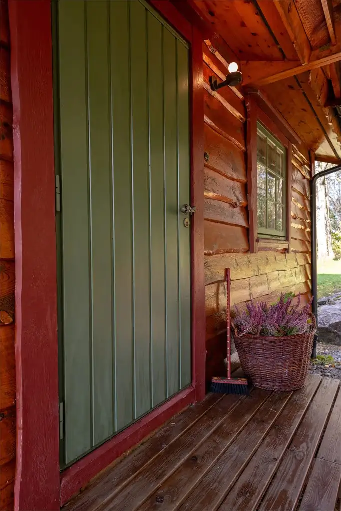 traditional-norwegian-wooden-cottage-fjord-west-norway-cheapscandihomes