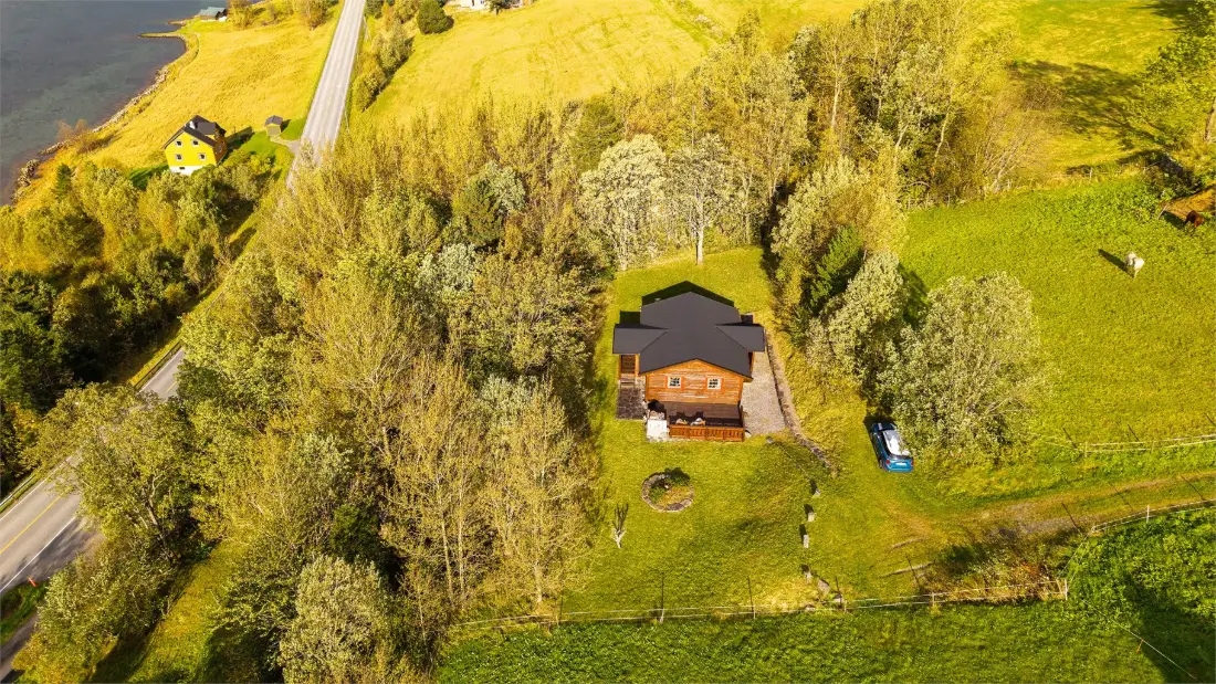 traditional-norwegian-wooden-cottage-fjord-west-norway-cheapscandihomes