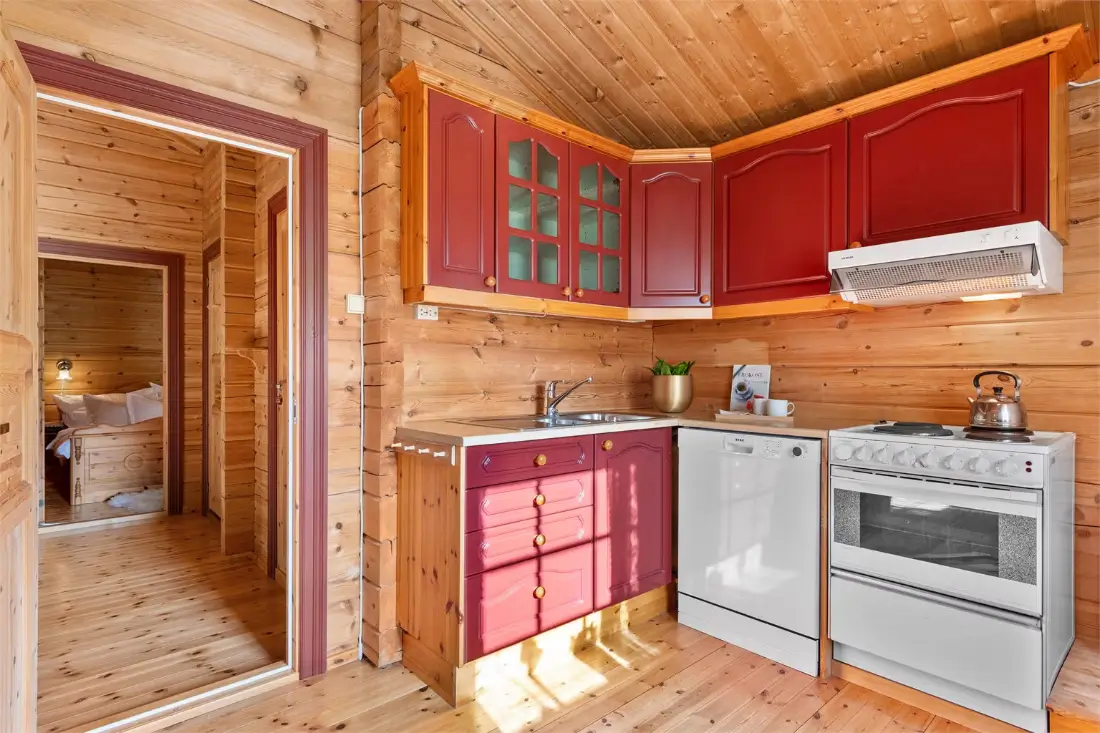 traditional-norwegian-wooden-cottage-fjord-west-norway-cheapscandihomes