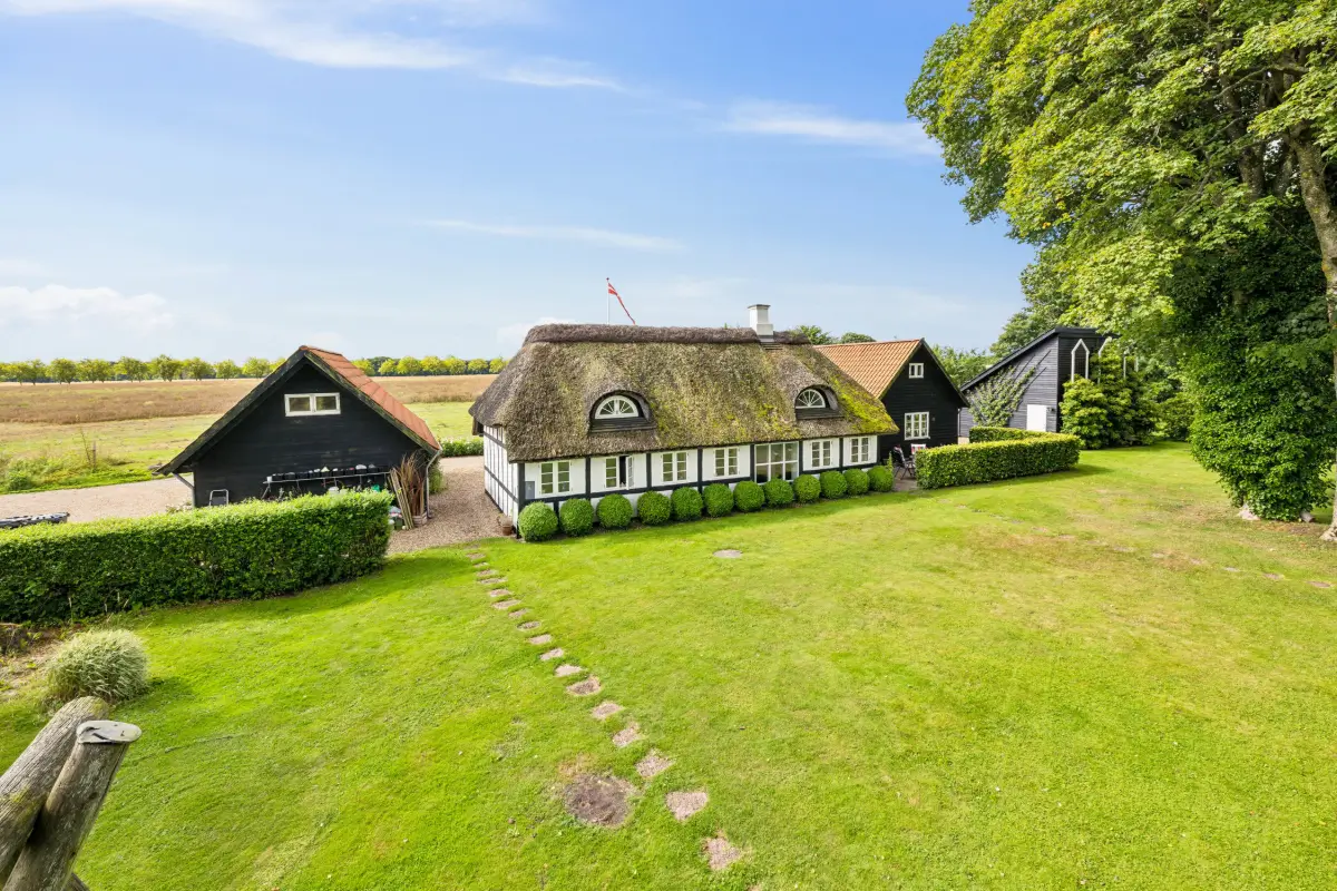 cozy-1870s-home-central-jutland-denmark-cheapscandihomes