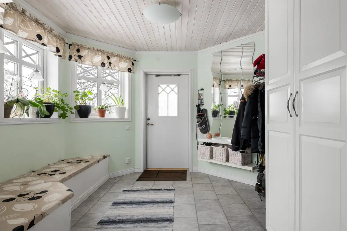 early-20th-century-house-with-tower-room-dalarna-county-cheapscandihomes