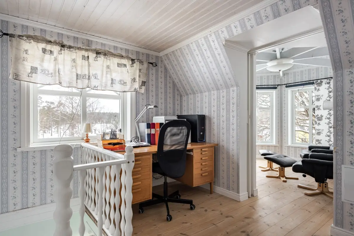 early-20th-century-house-with-tower-room-dalarna-county-cheapscandihomes