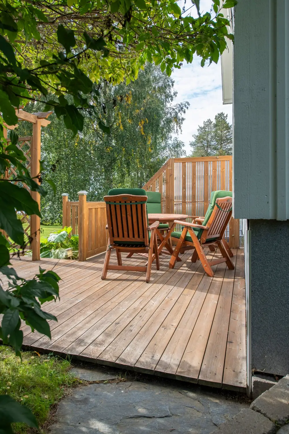 lakeside-home-north-sweden-cheapscandihomes