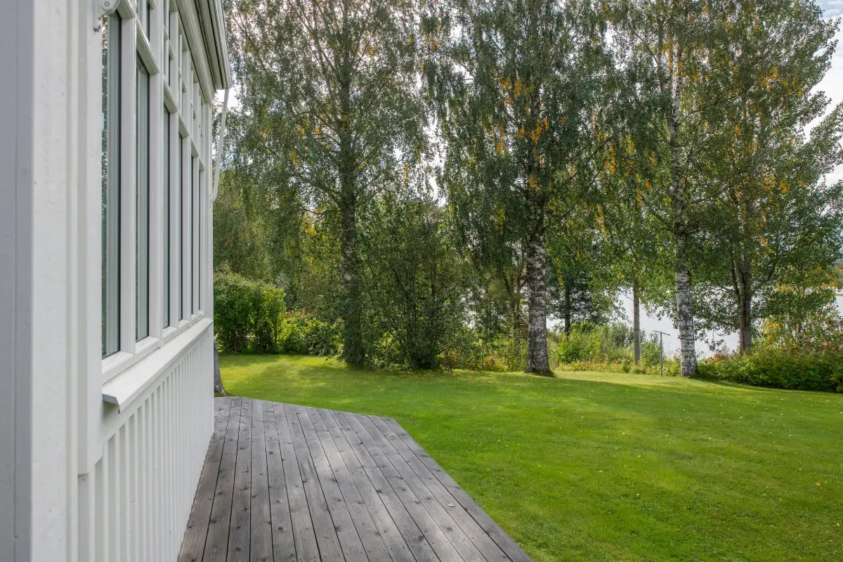 lakeside-home-north-sweden-cheapscandihomes