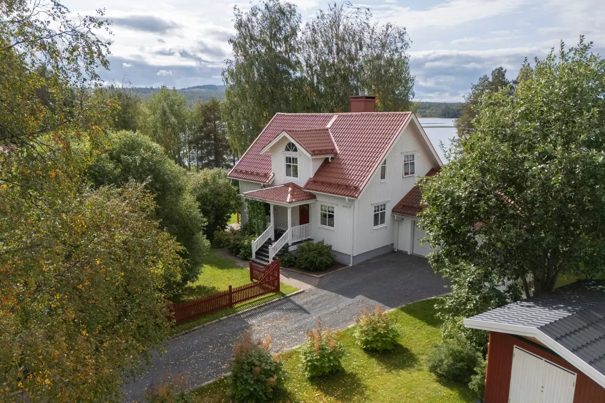 lakeside-home-north-sweden-cheapscandihomes