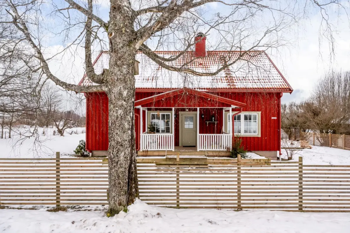 renovated-1940s-house-west-central-sweden-cheapscandihomes