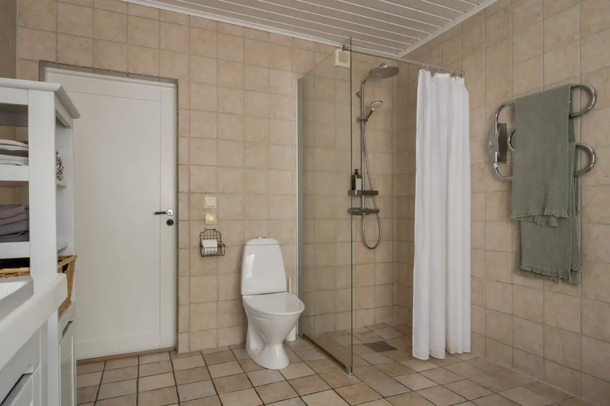 renovated-1940s-house-west-central-sweden-cheapscandihomes