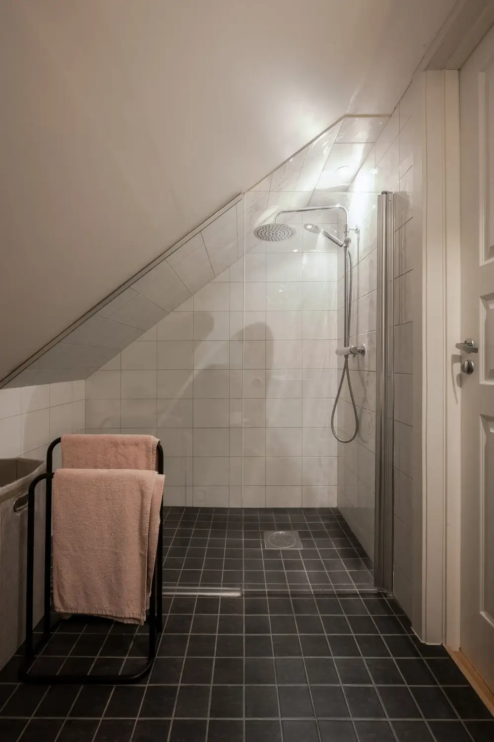 renovated-1940s-house-west-central-sweden-cheapscandihomes