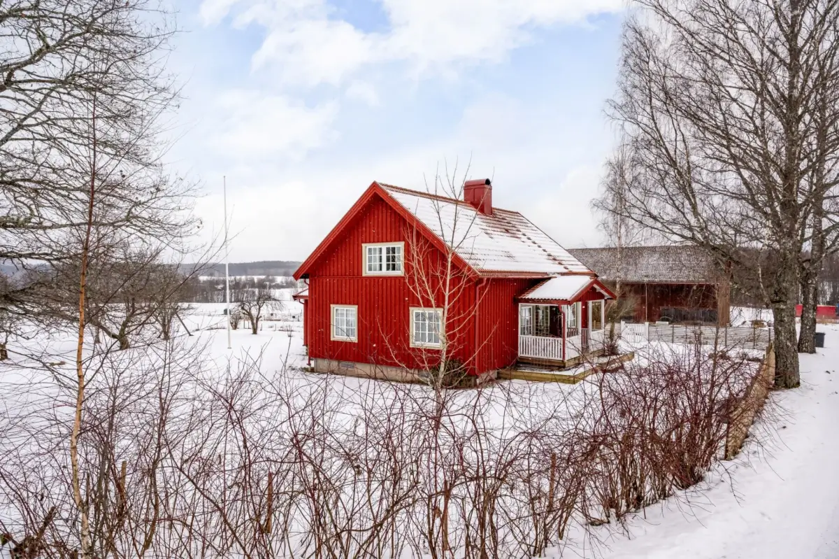 renovated-1940s-house-west-central-sweden-cheapscandihomes