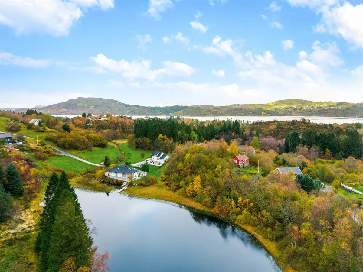 spacious-family-home-close-to-bergen-norway-cheapscandihomes