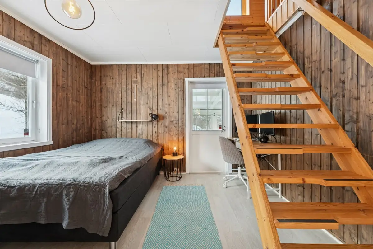 three-bedroom-house-mountain-fjord-view-north-norway-cheapscandihomes