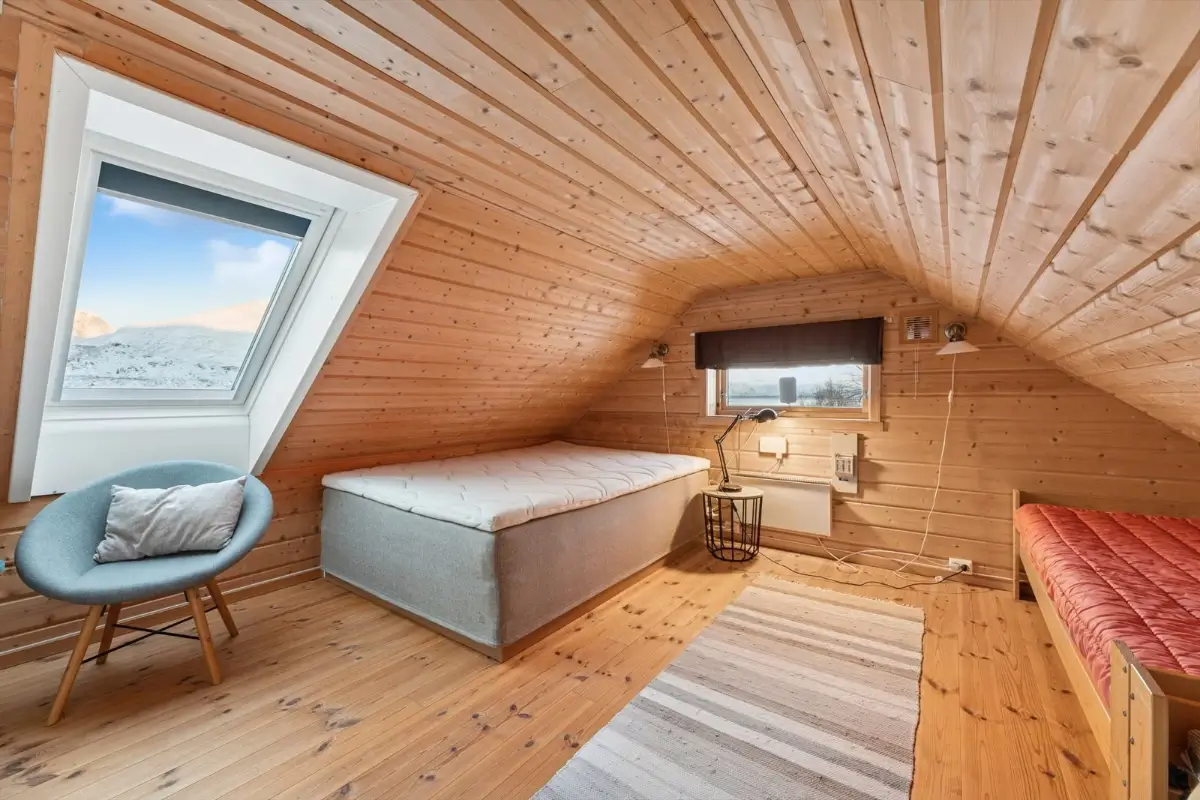 three-bedroom-house-mountain-fjord-view-north-norway-cheapscandihomes