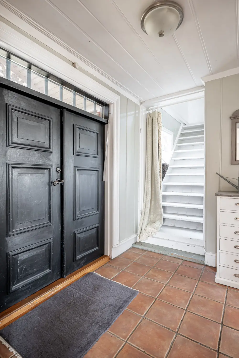 1920s-country-home-guest-house-central-south-sweden-cheapscandihomes