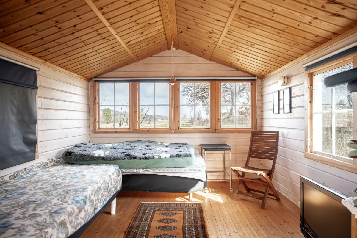 1920s-country-home-guest-house-central-south-sweden-cheapscandihomes