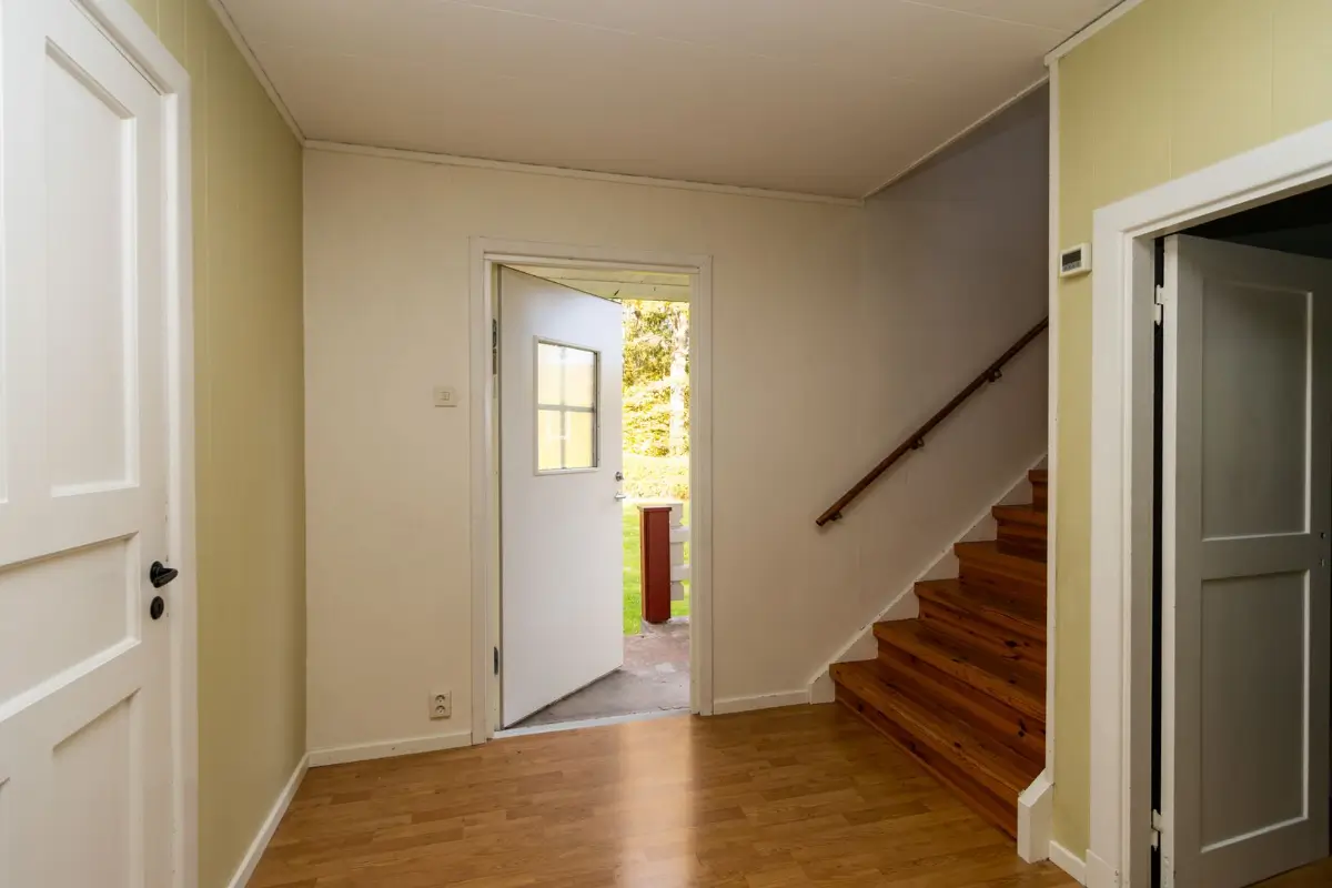 1930s-home-large-multifunctional-outbuilding-south-sweden-cheapscandihomes