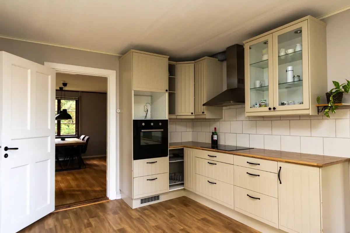 1930s-home-large-multifunctional-outbuilding-south-sweden-cheapscandihomes