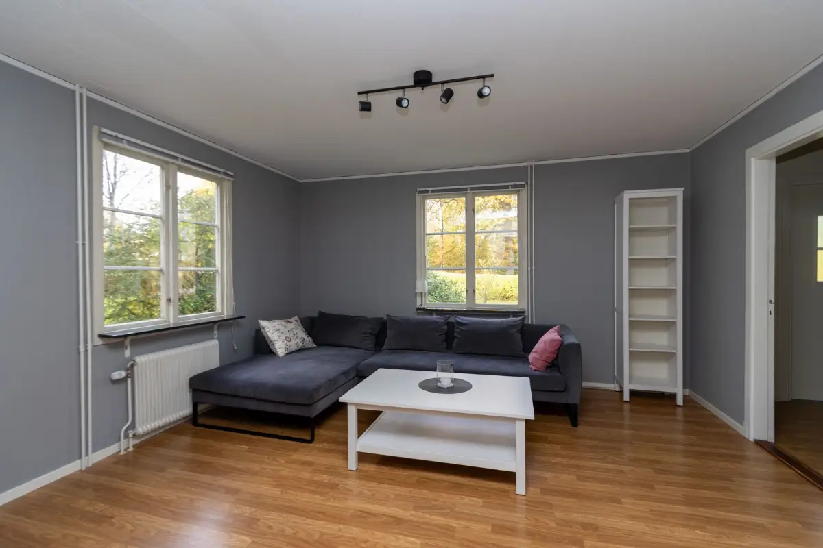 1930s-home-large-multifunctional-outbuilding-south-sweden-cheapscandihomes