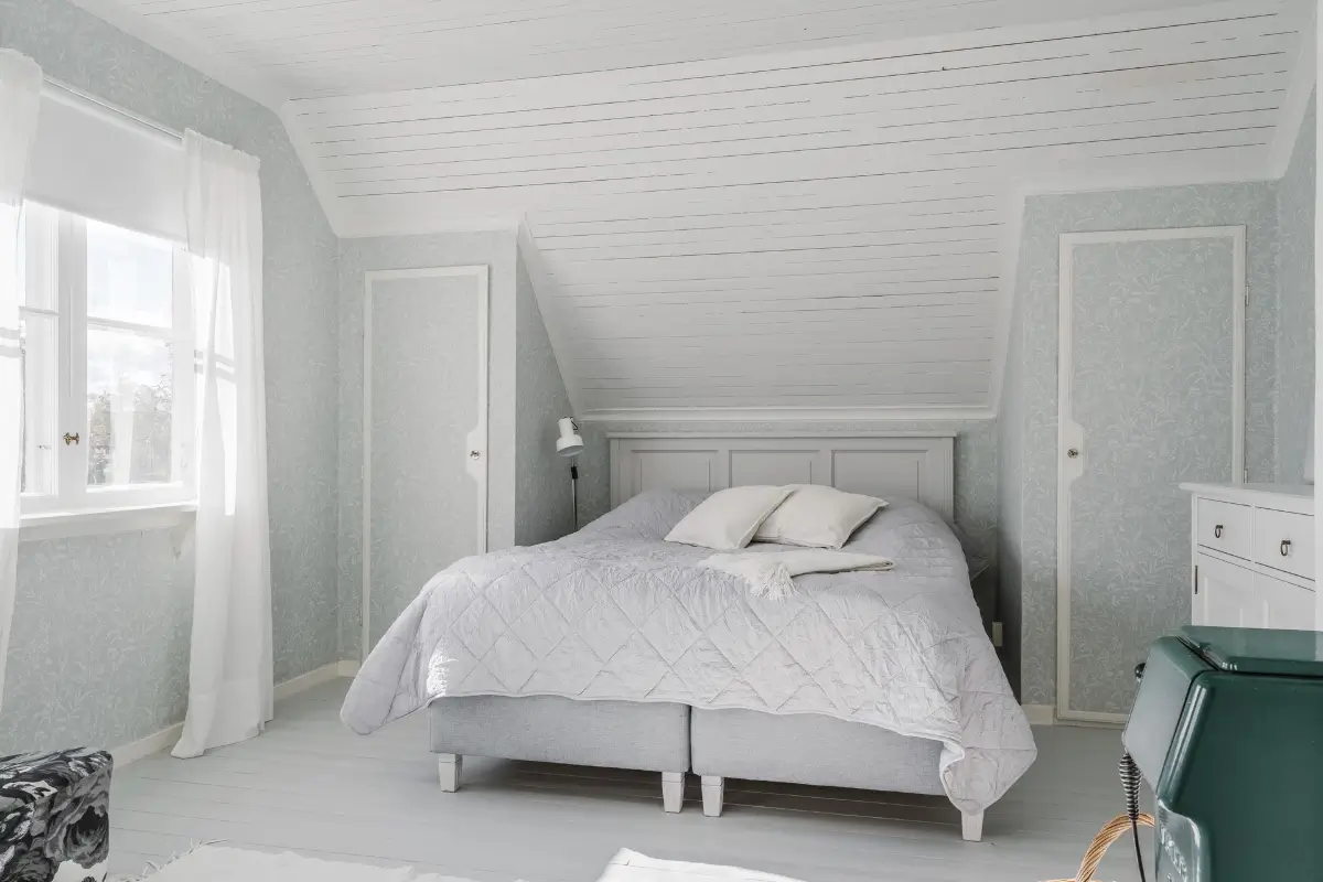 1930s-home-near-lakes-central-sweden-cheapscandihomes