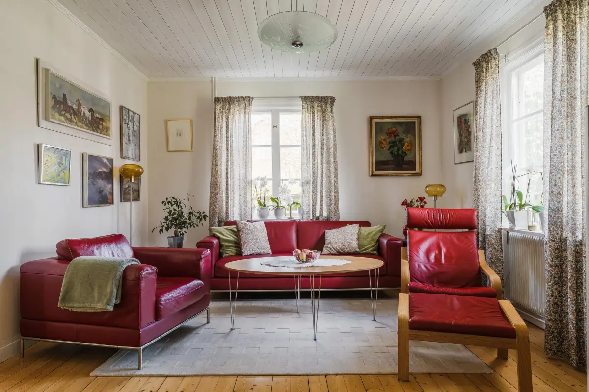 1930s-home-near-lakes-central-sweden-cheapscandihomes