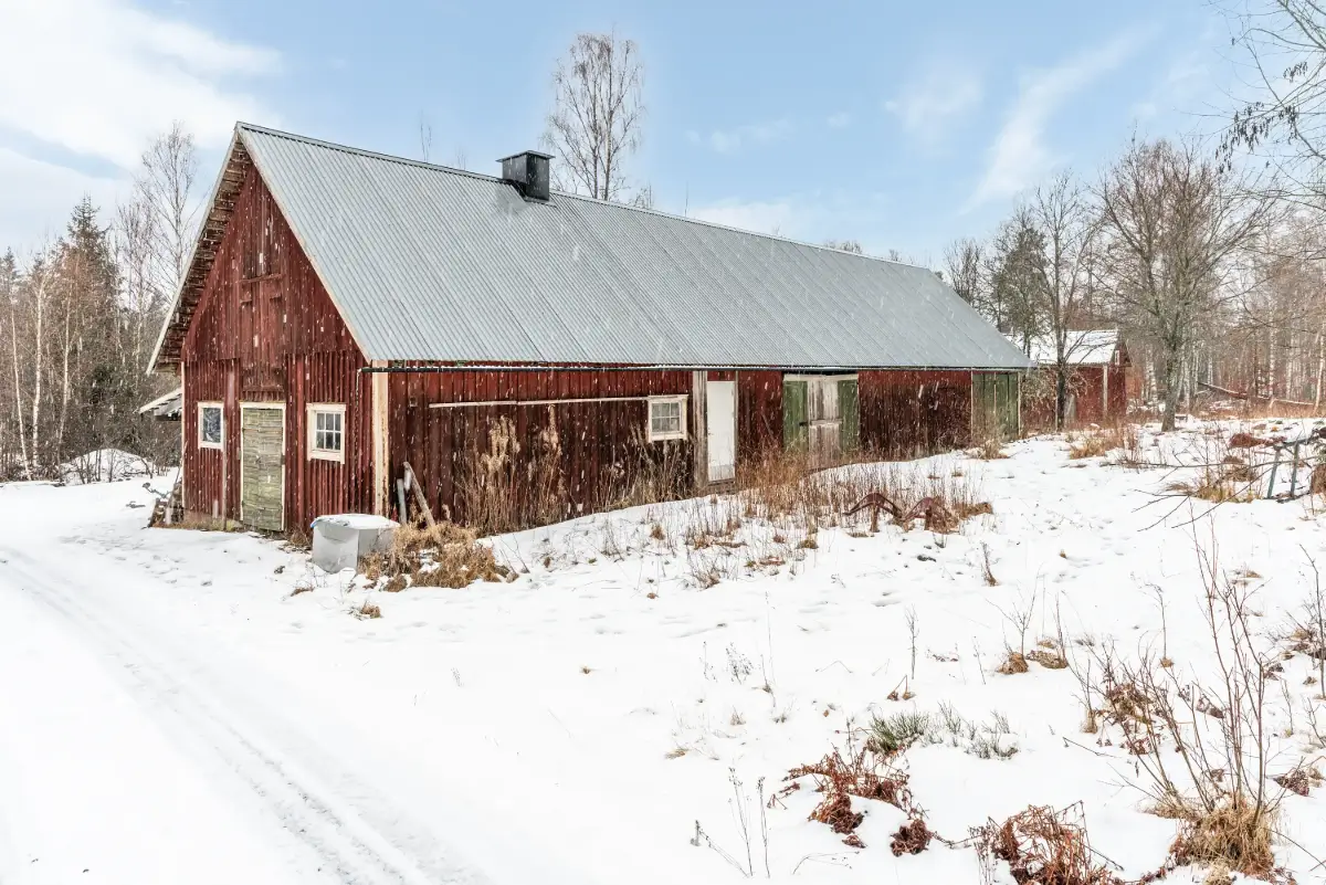 country-house-Four-Hectares-Land-Near-Lake-Möckeln-smaland-cheapscandihomes