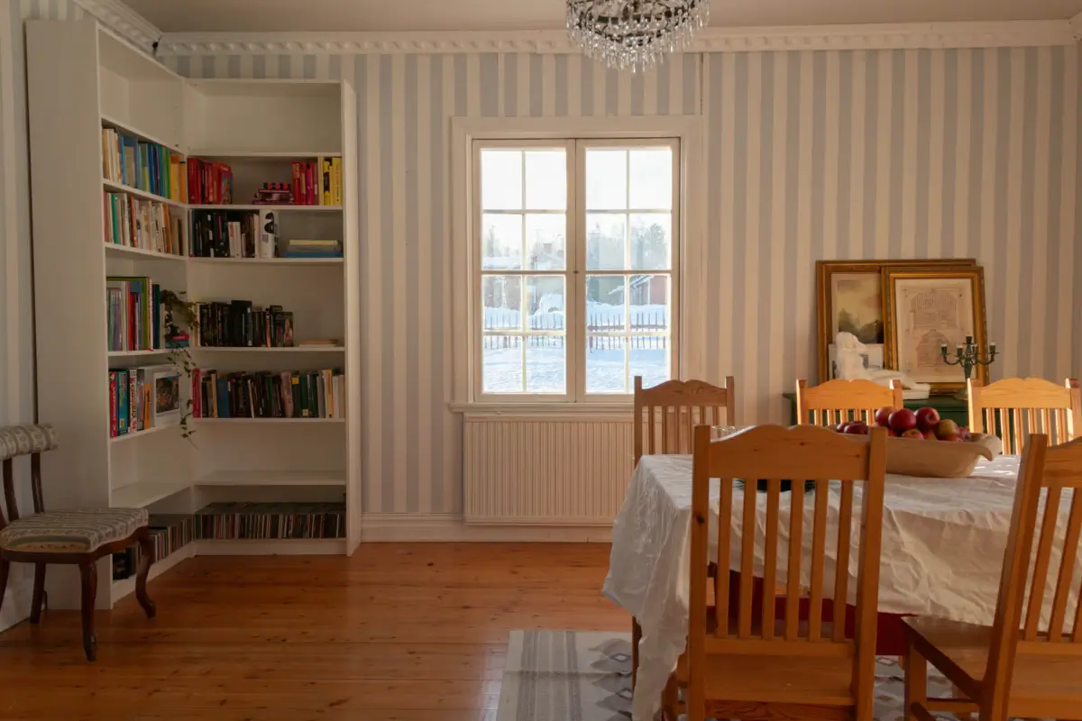 renovated-1920s-forest-guardians-residence-central-sweden-cheapscandihomes
