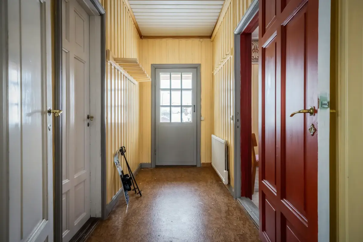 renovated-1920s-forest-guardians-residence-central-sweden-cheapscandihomes