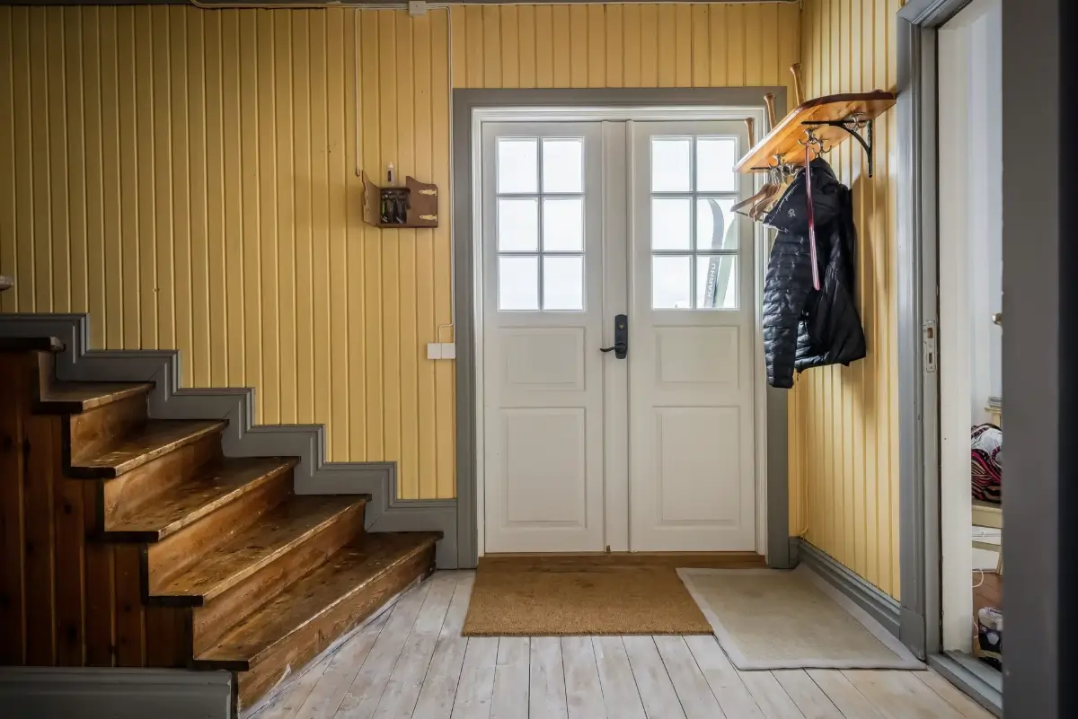 renovated-1920s-forest-guardians-residence-central-sweden-cheapscandihomes