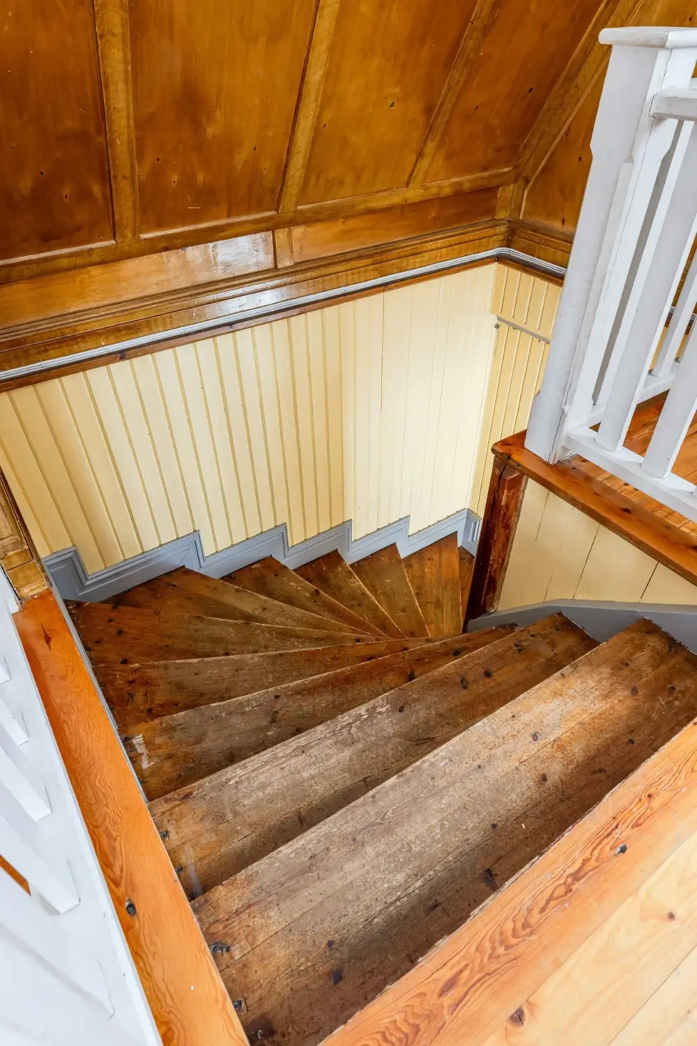 renovated-1920s-forest-guardians-residence-central-sweden-cheapscandihomes