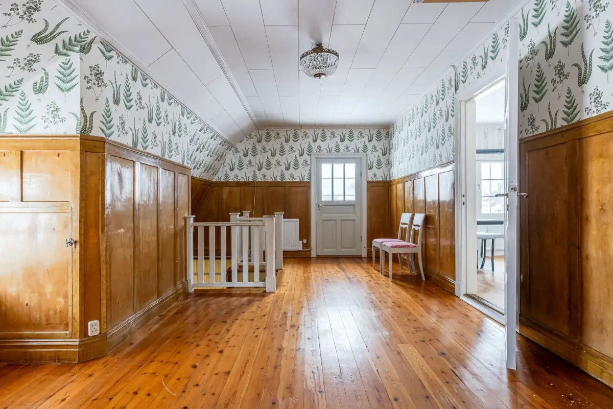 renovated-1920s-forest-guardians-residence-central-sweden-cheapscandihomes