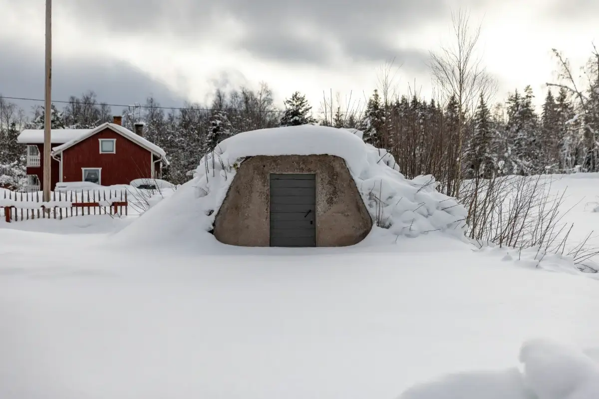 renovated-1920s-forest-guardians-residence-central-sweden-cheapscandihomes